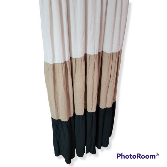 Accent Cream Calista Colorblock Maxi Dress - Picture 9 of 11